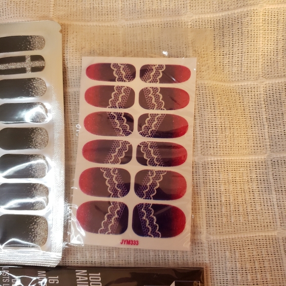 3 sets Dark color collection nail polish strips - Picture 4 of 8